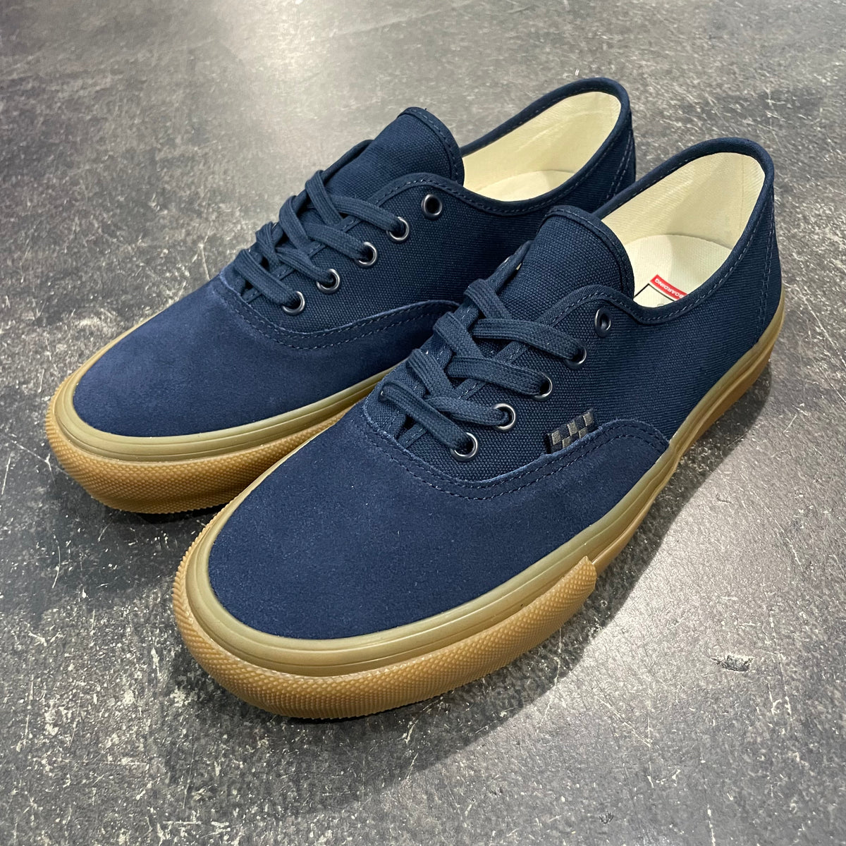 Navy blue gum vans hotsell